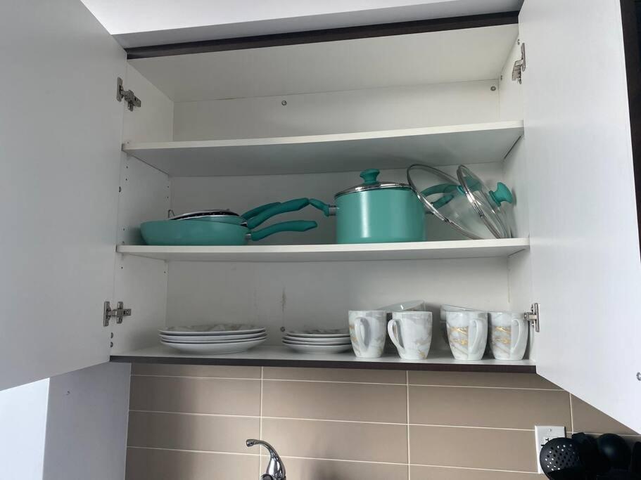 Unique 1 Bedroom By Lakeshore Downtown & Cn Tower Apartment