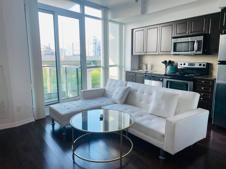 Unique 1 Bedroom By Lakeshore Downtown & Cn Tower Apartment Toronto