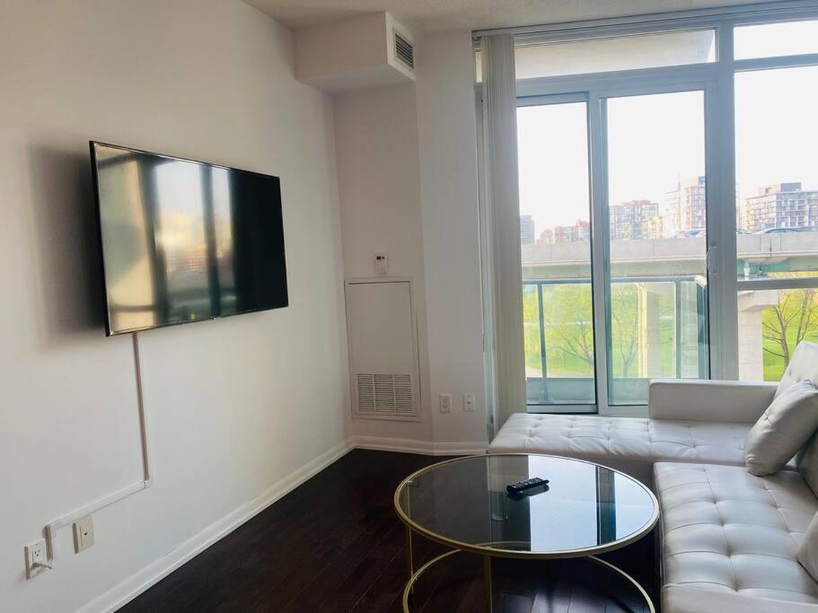 Unique 1 Bedroom By Lakeshore Downtown & Cn Tower * Toronto