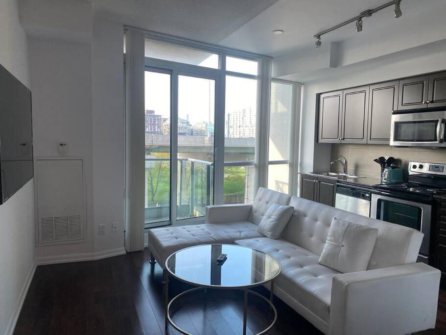 Apartment Unique 1 Bedroom By Lakeshore Downtown & Cn Tower Toronto