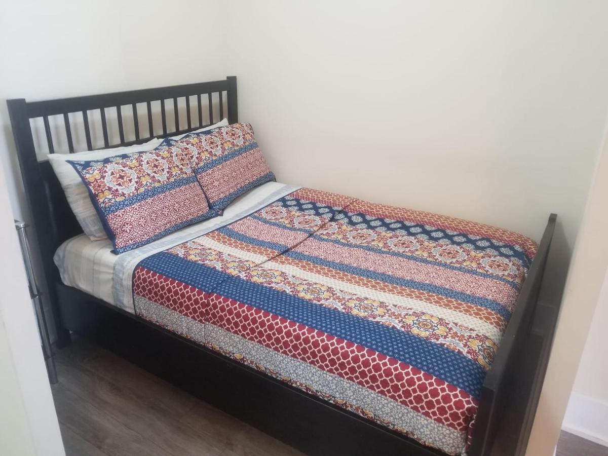 Executive 2 Beds Near Cn Tower, Rogers Centre, Scotia Area, Business District, Entertainment District, Lakeshore Hotel