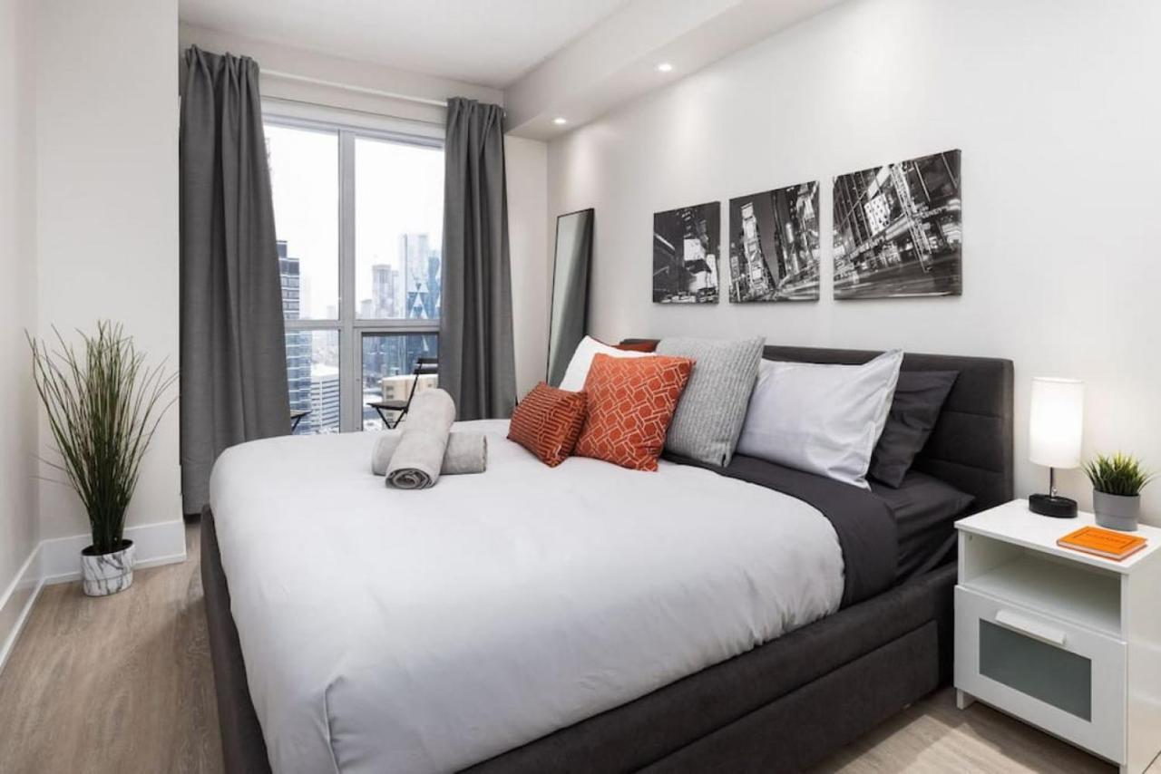 Luxury Cn Tower View King Bed Balcony Free Park Toronto