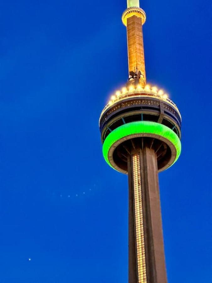 Holiday home Luxury Cn Tower View King Bed Balcony Free Park *