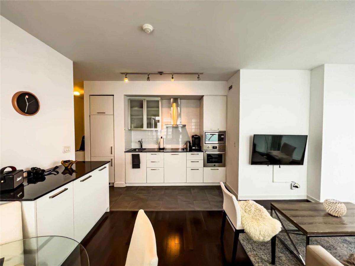Luxury In The Heart Of - Next To Scotiabank Arena Apartment Toronto