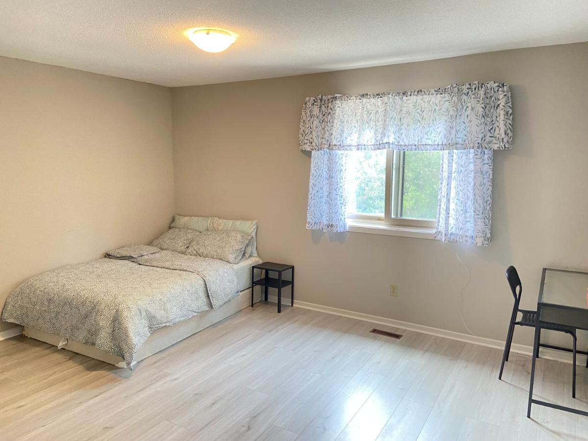 41 Huntsmill Blvd Homestay