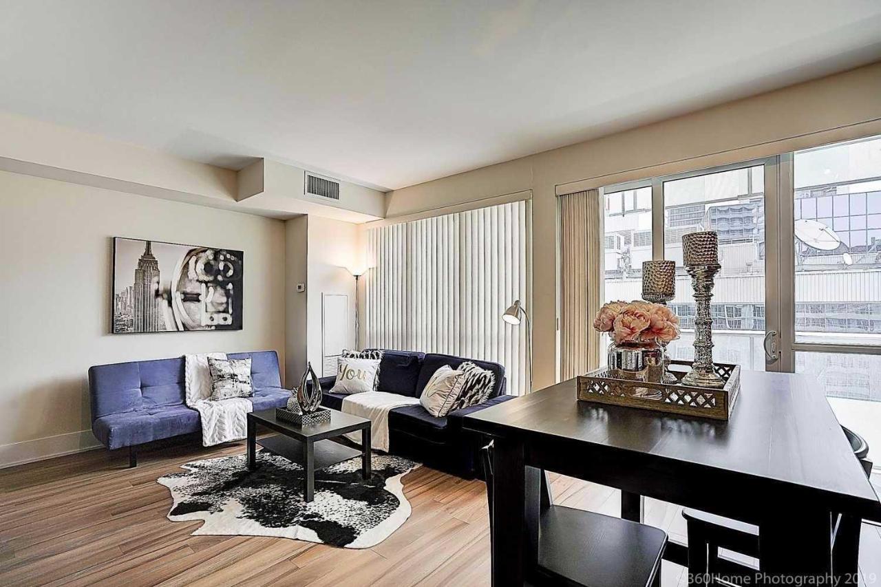 Downtown Rogers Centre Apartment *