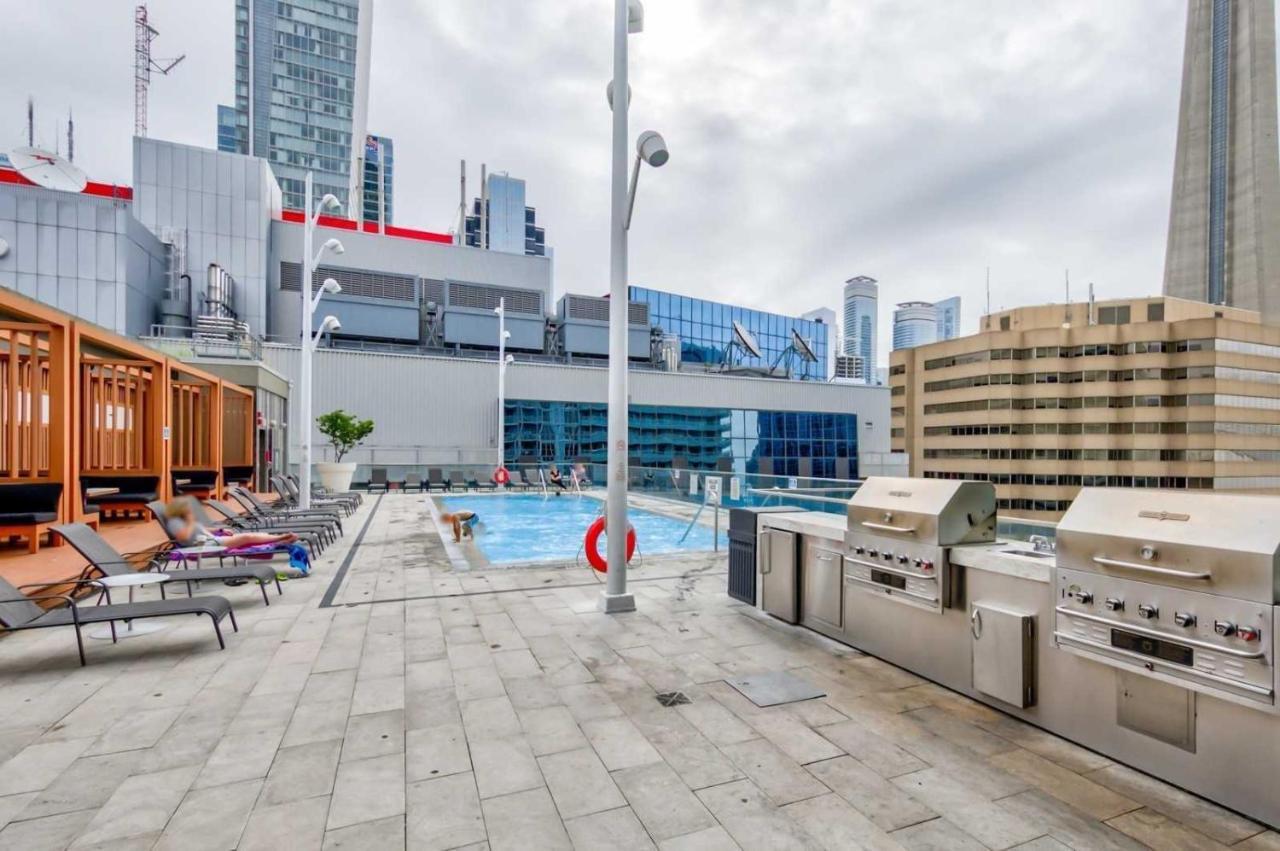 Downtown Rogers Centre Apartment *