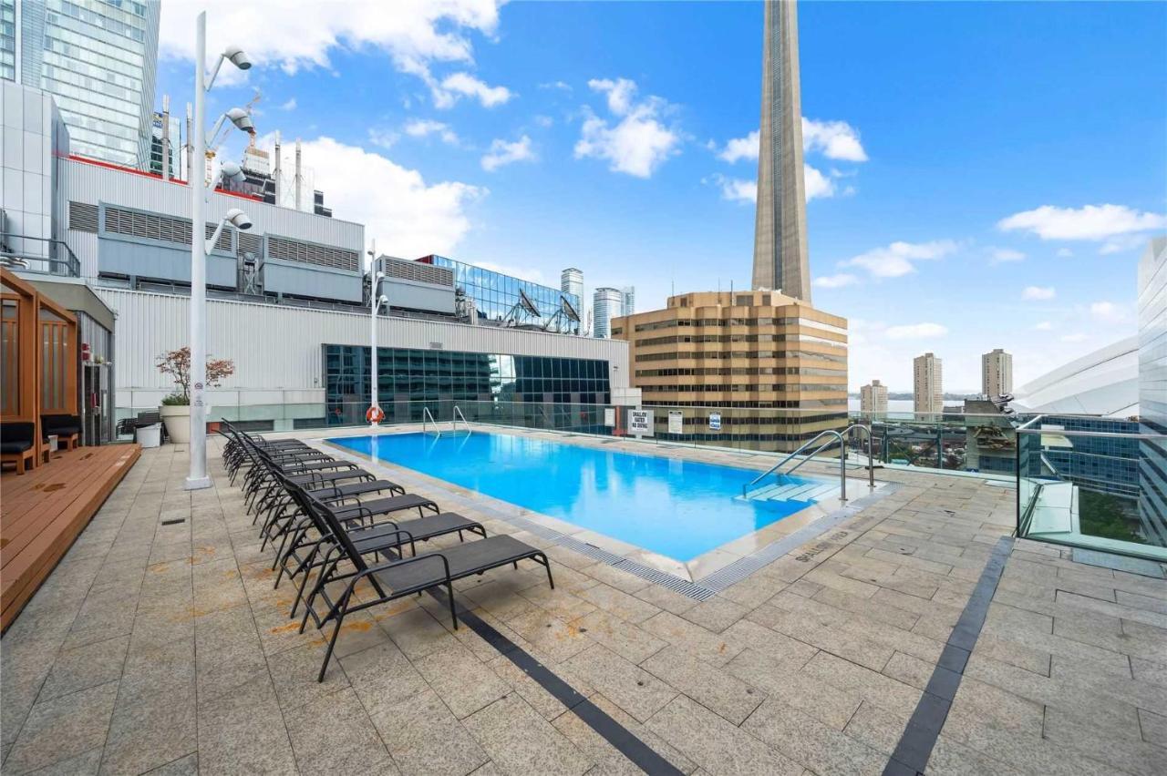 Downtown Rogers Centre *