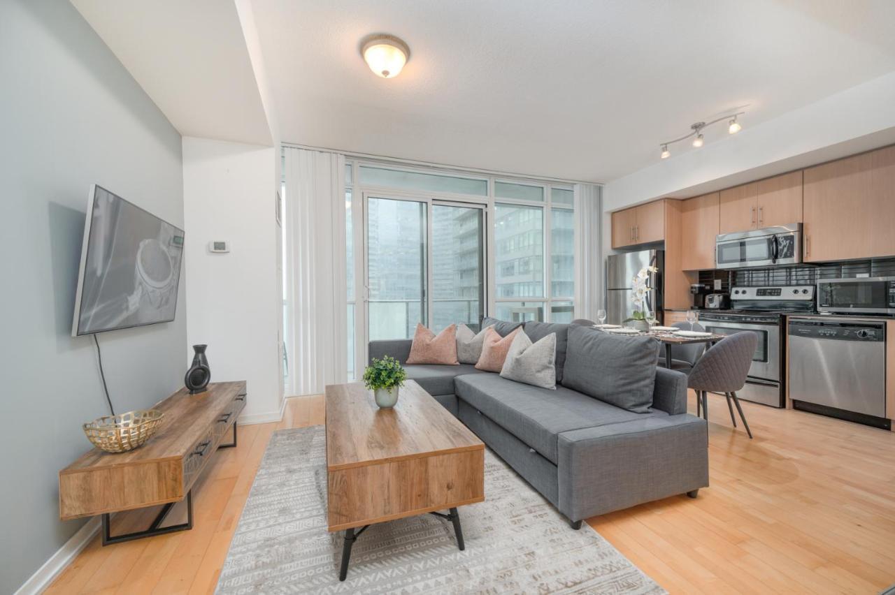 Bremner Suites *