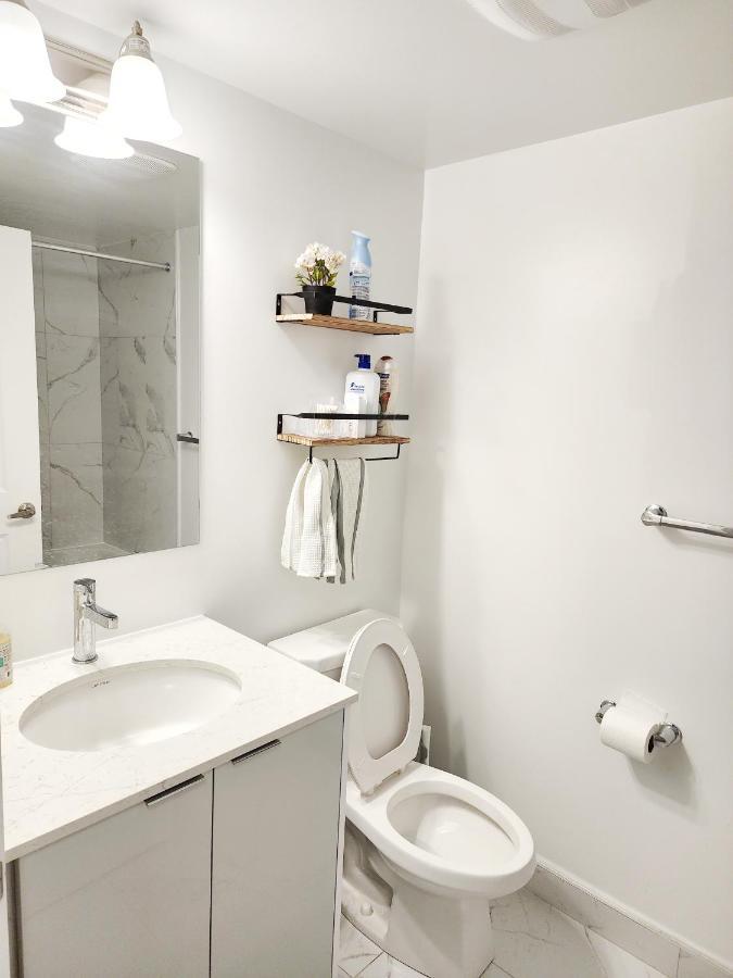 King Bed Tv Private Ensuite Retreat Bathroom Or Economical Double Bed Guest house