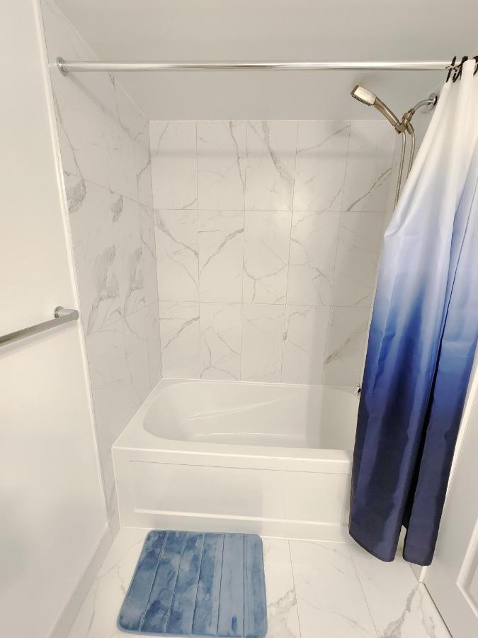 Guest house King Bed Tv Private Ensuite Retreat Bathroom Or Economical Double Bed *