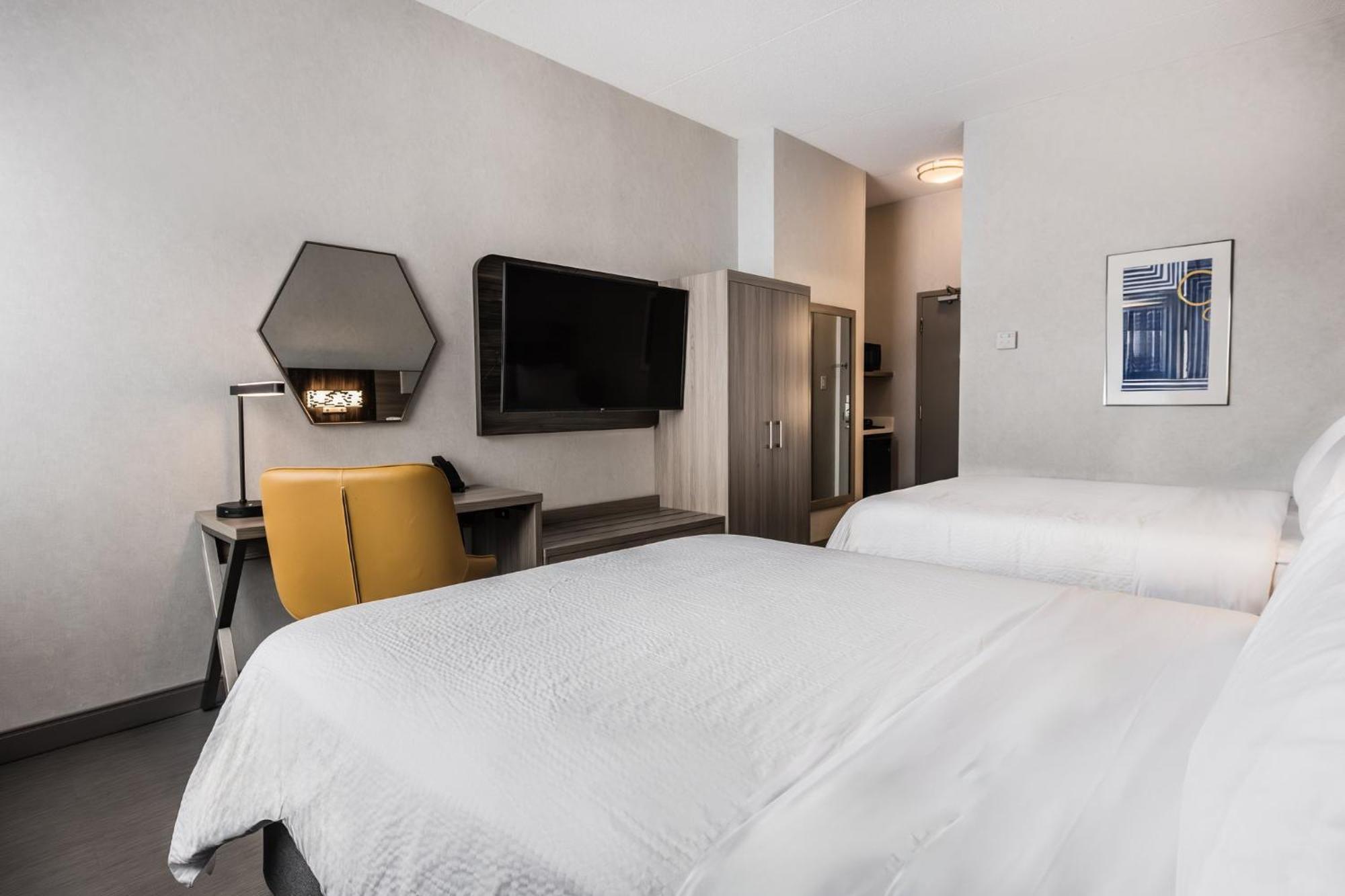 Hotel Express Toronto-north York By Ihg