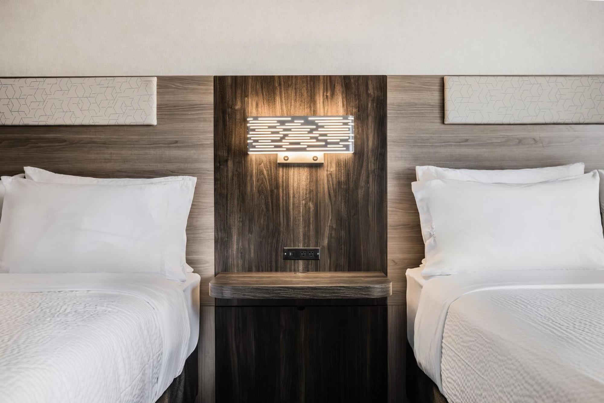 Hotel Express Toronto-north York By Ihg
