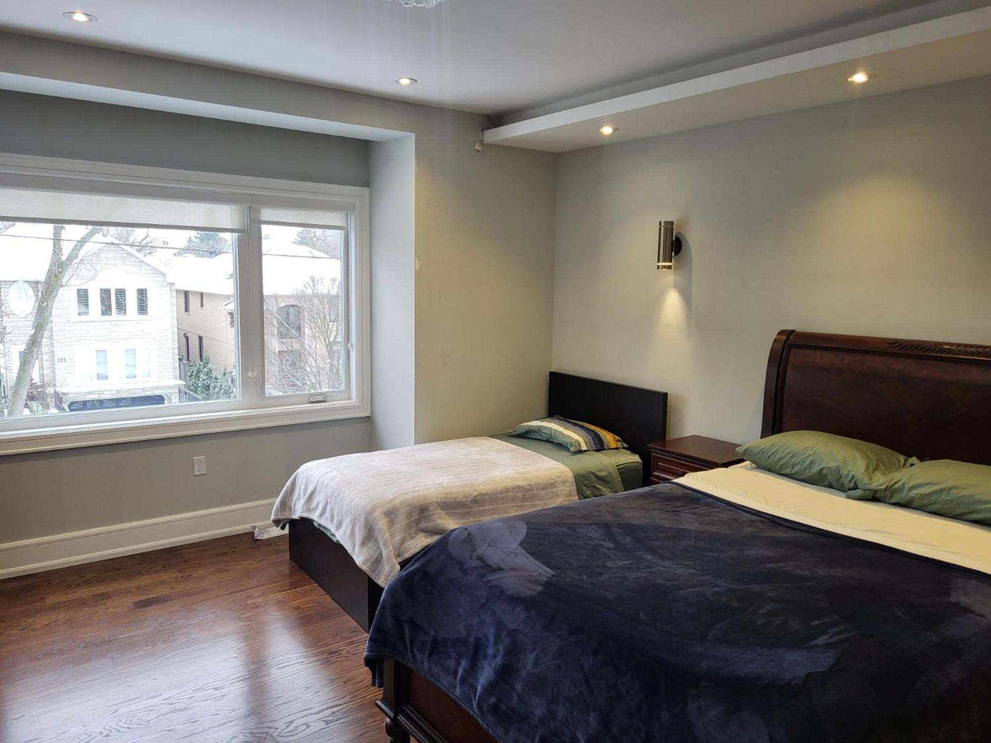Modern House Homestay Toronto