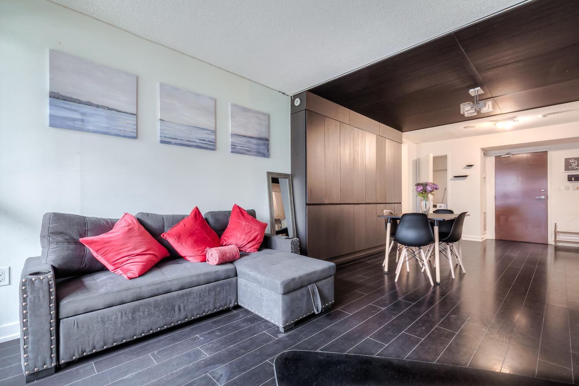 Luxury Executive Toronto Downtown Suites