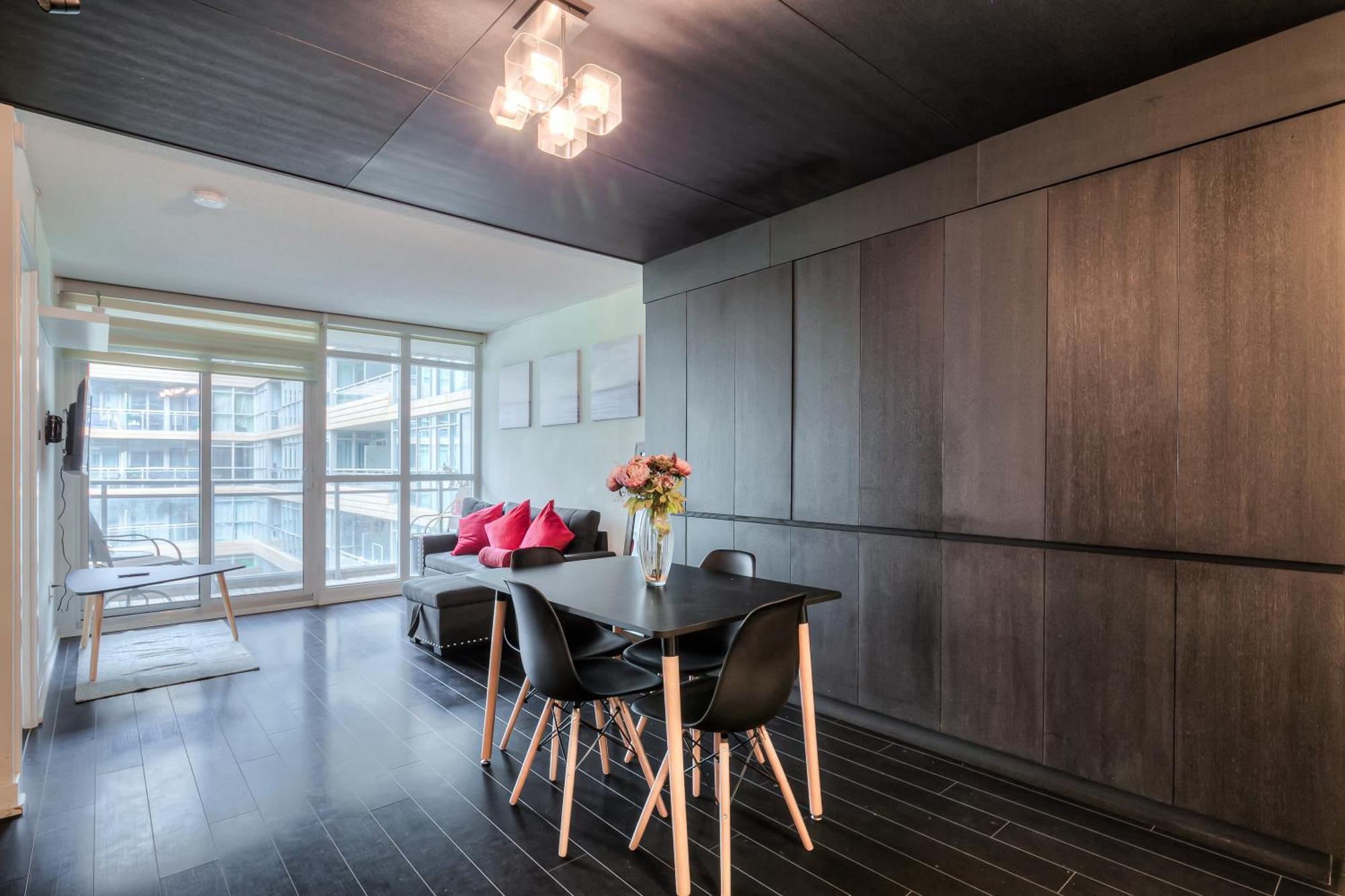 Luxury Executive Toronto Downtown Suites * Toronto