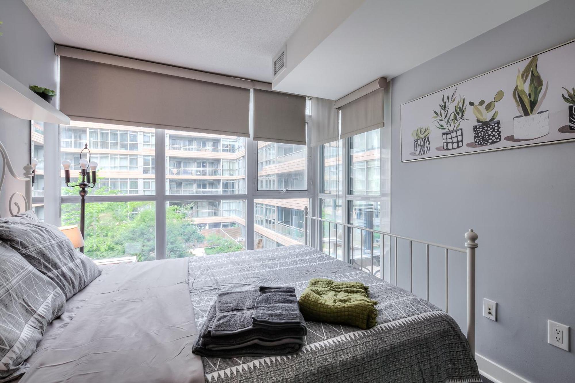 Apartment Luxury Executive Toronto Downtown Suites
