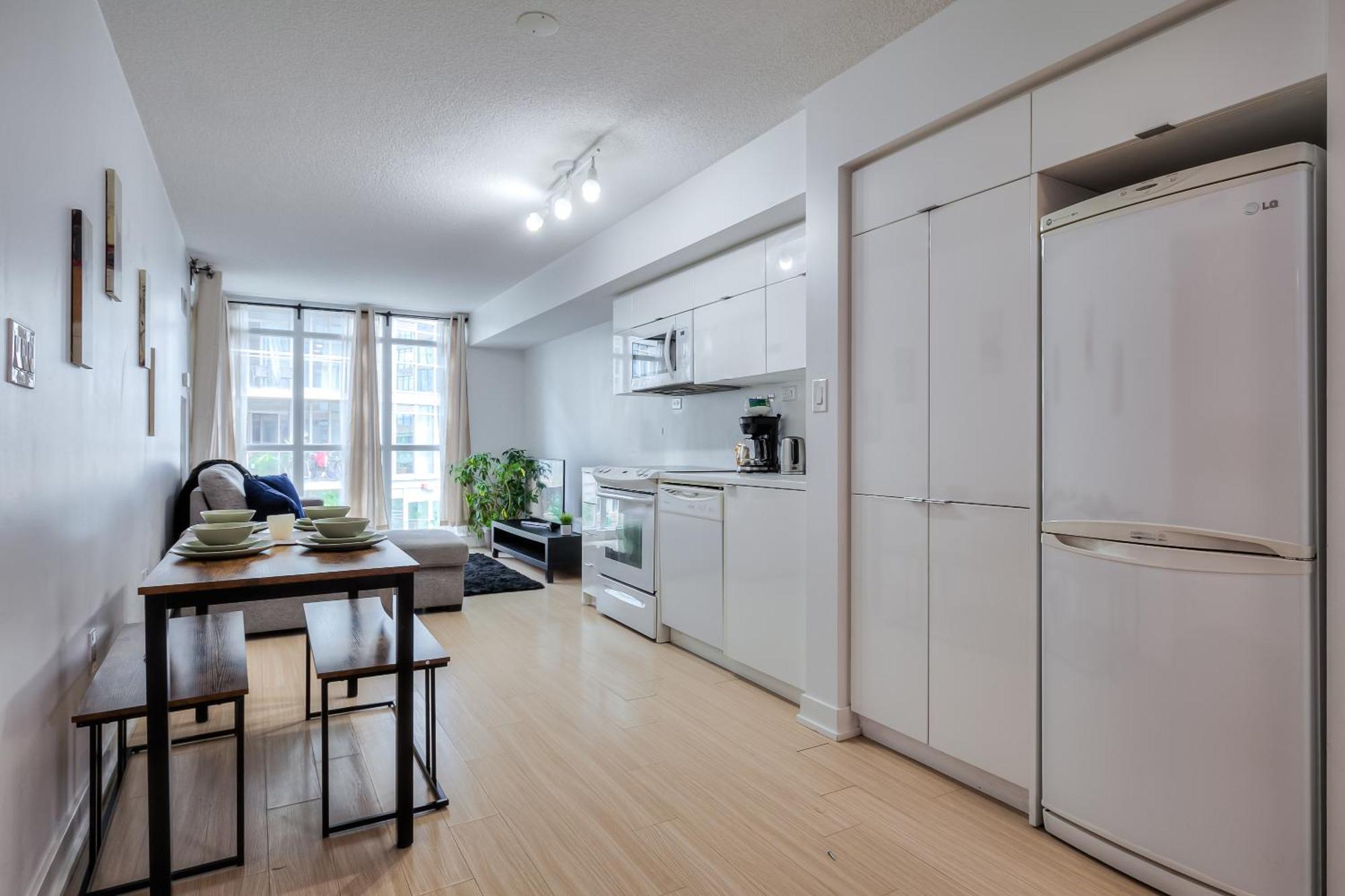 Luxury Executive Toronto Downtown Suites