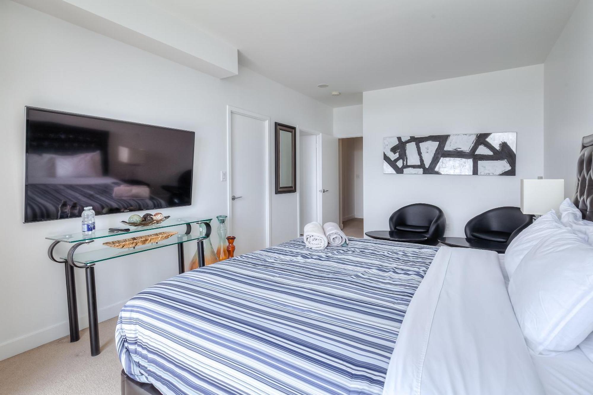 Luxury Executive Toronto Downtown Suites Apartment *