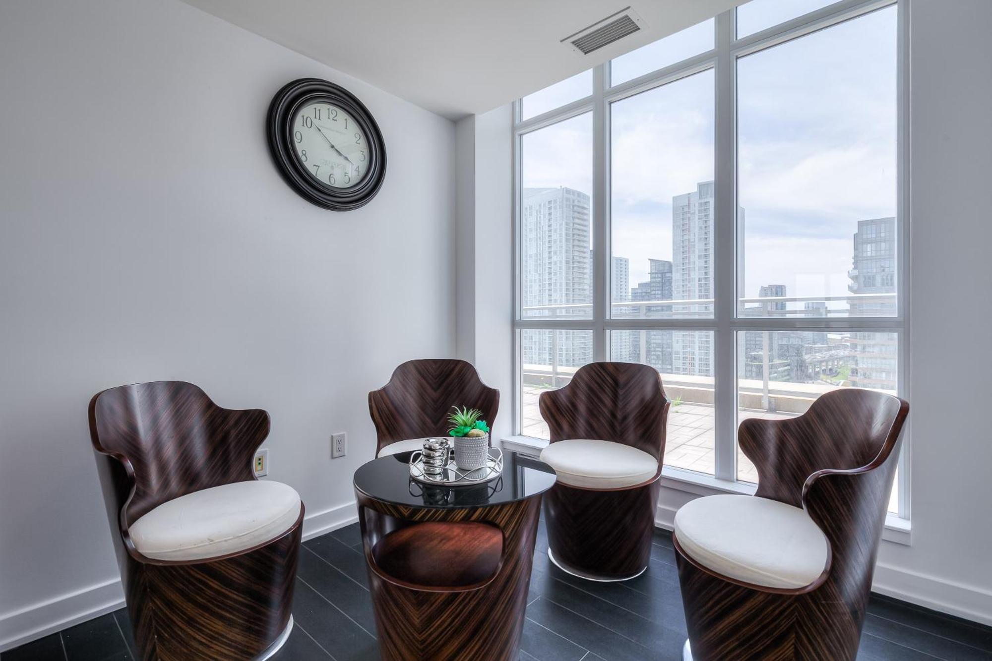 Luxury Executive Toronto Downtown Suites * Toronto