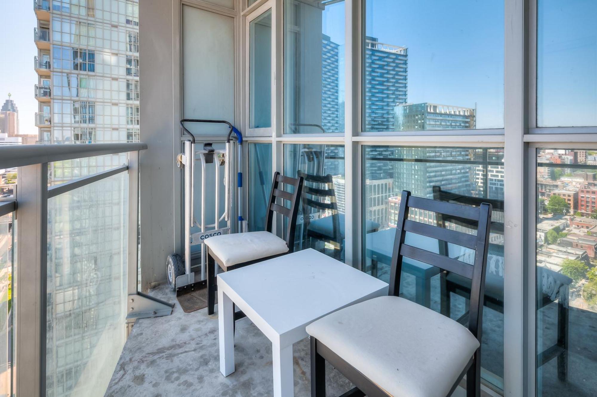 Luxury Executive Toronto Downtown Suites
