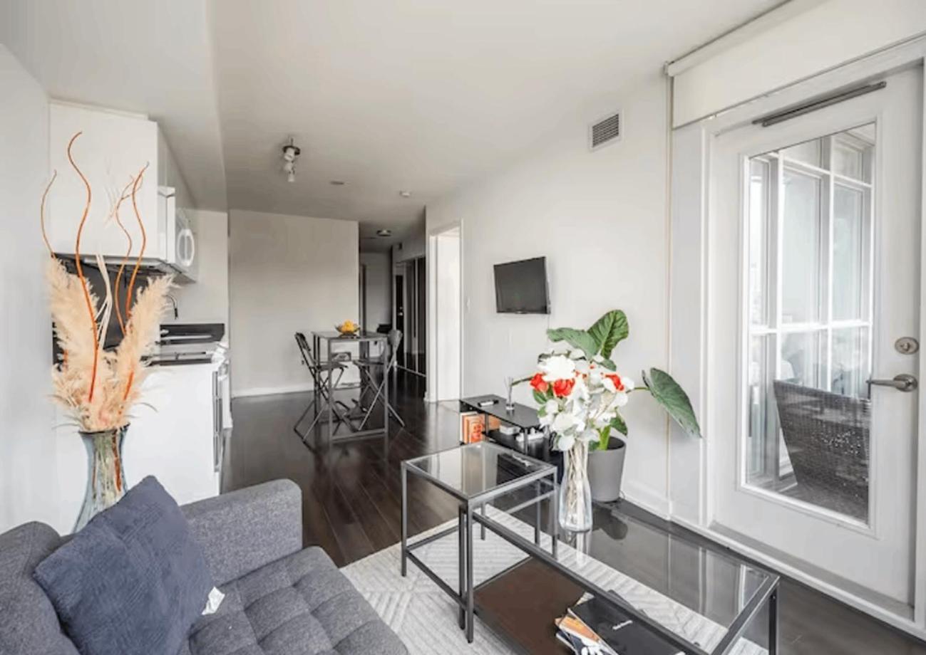 Luxury Executive Toronto Downtown Suites