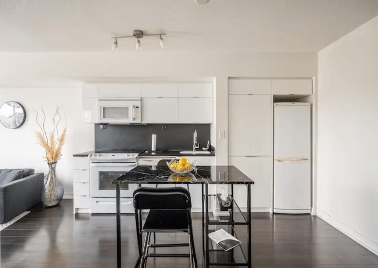 Luxury Executive Toronto Downtown Suites * Toronto