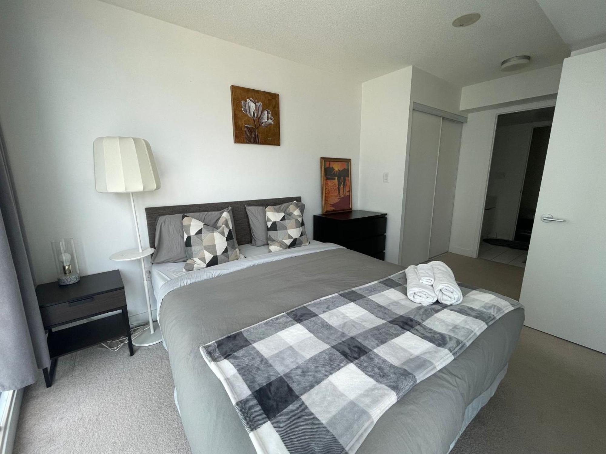 Apartment Luxury Executive Toronto Downtown Suites
