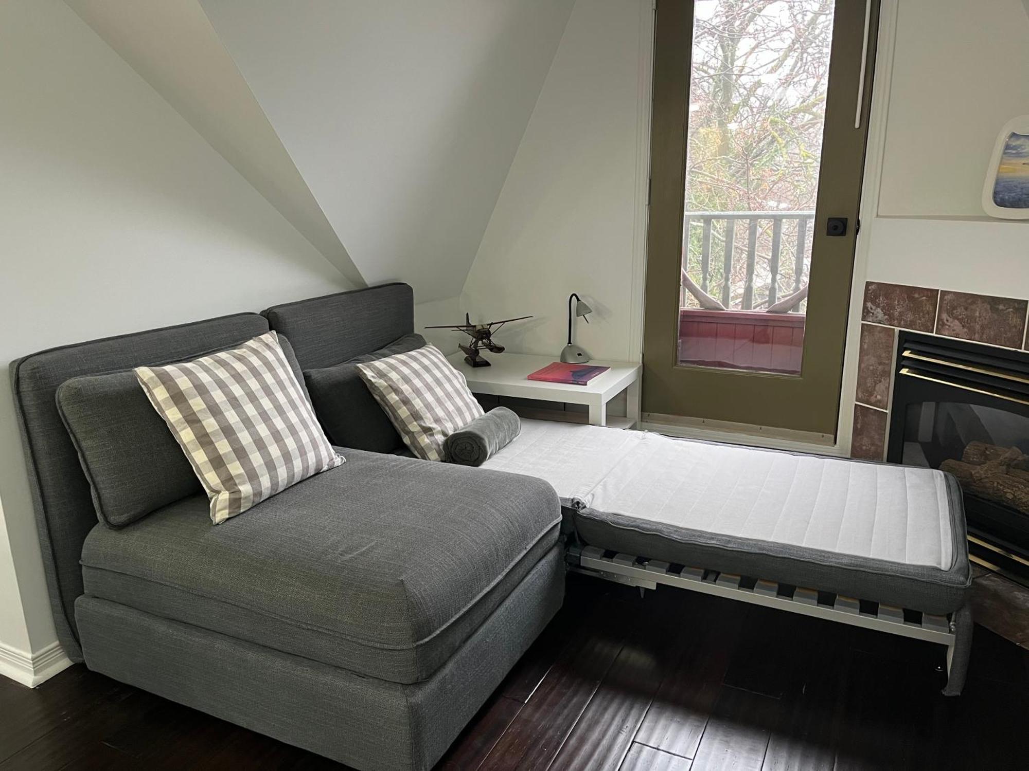Bright, Private, Peaceful With Retail Conveniences Steps Away *