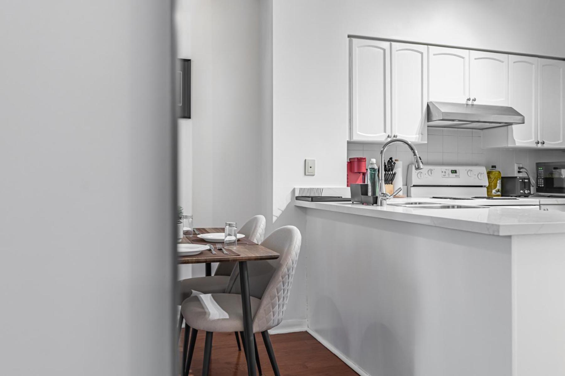 York Apartment *