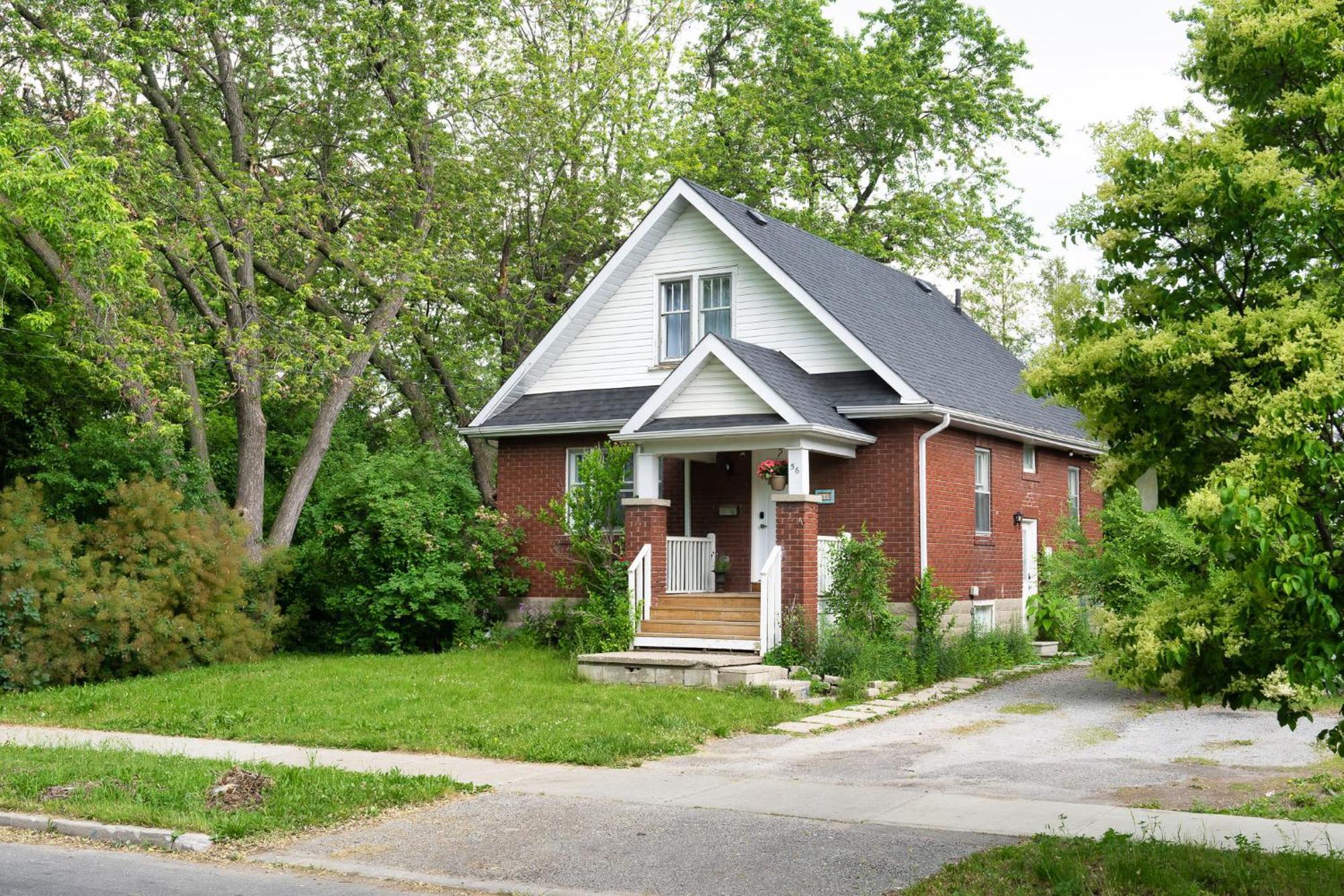 Homestay Private Cozy Bedroom Wi-fi Workspace Toronto