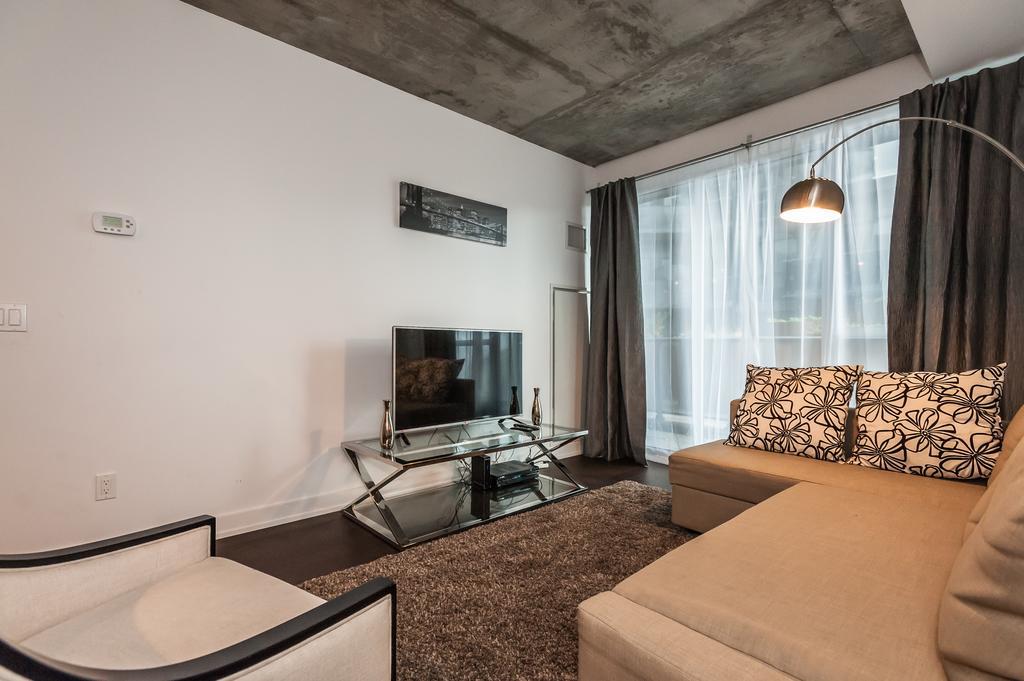 Lifesuites King West Loft * Toronto