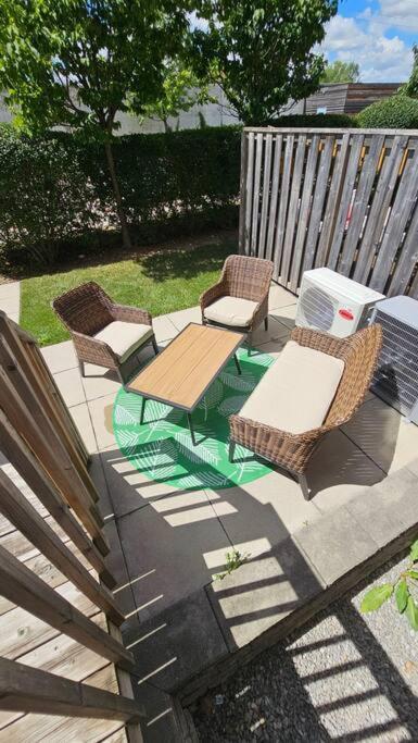 Entire 2 Bedroom Townhouse In Toronto!