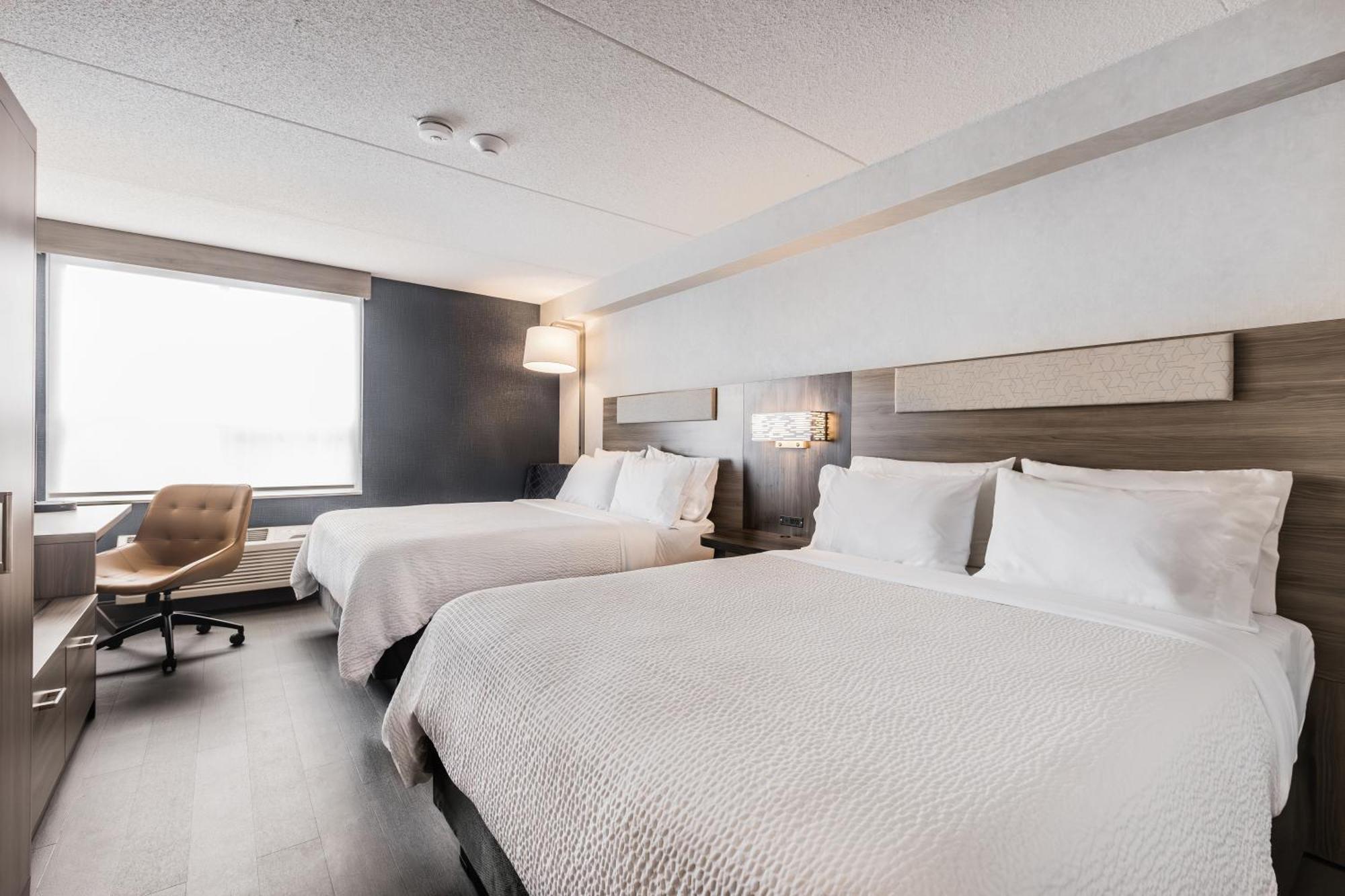 Hotel Express Toronto-north York By Ihg Toronto