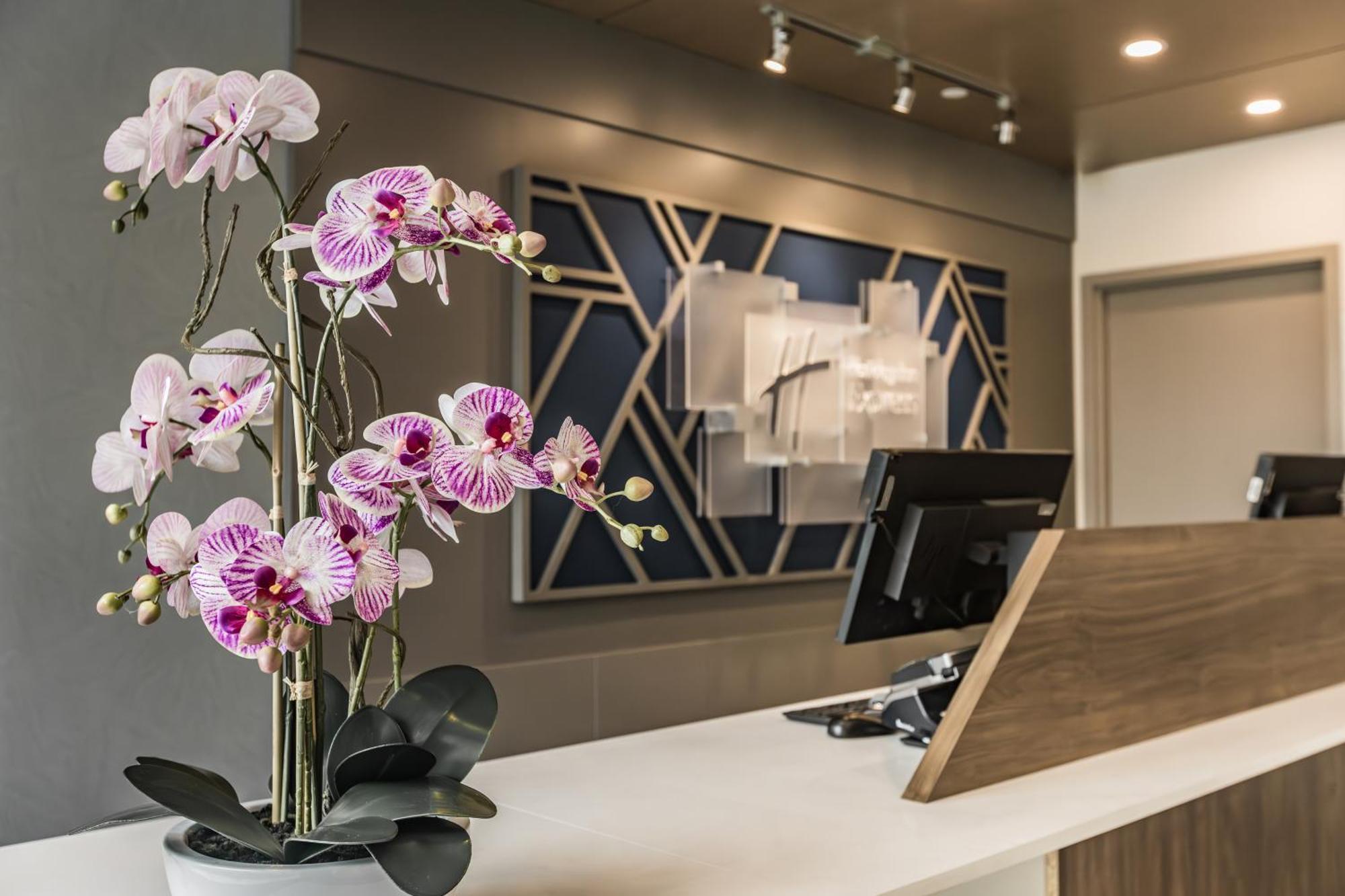 Express Toronto-north York By Ihg