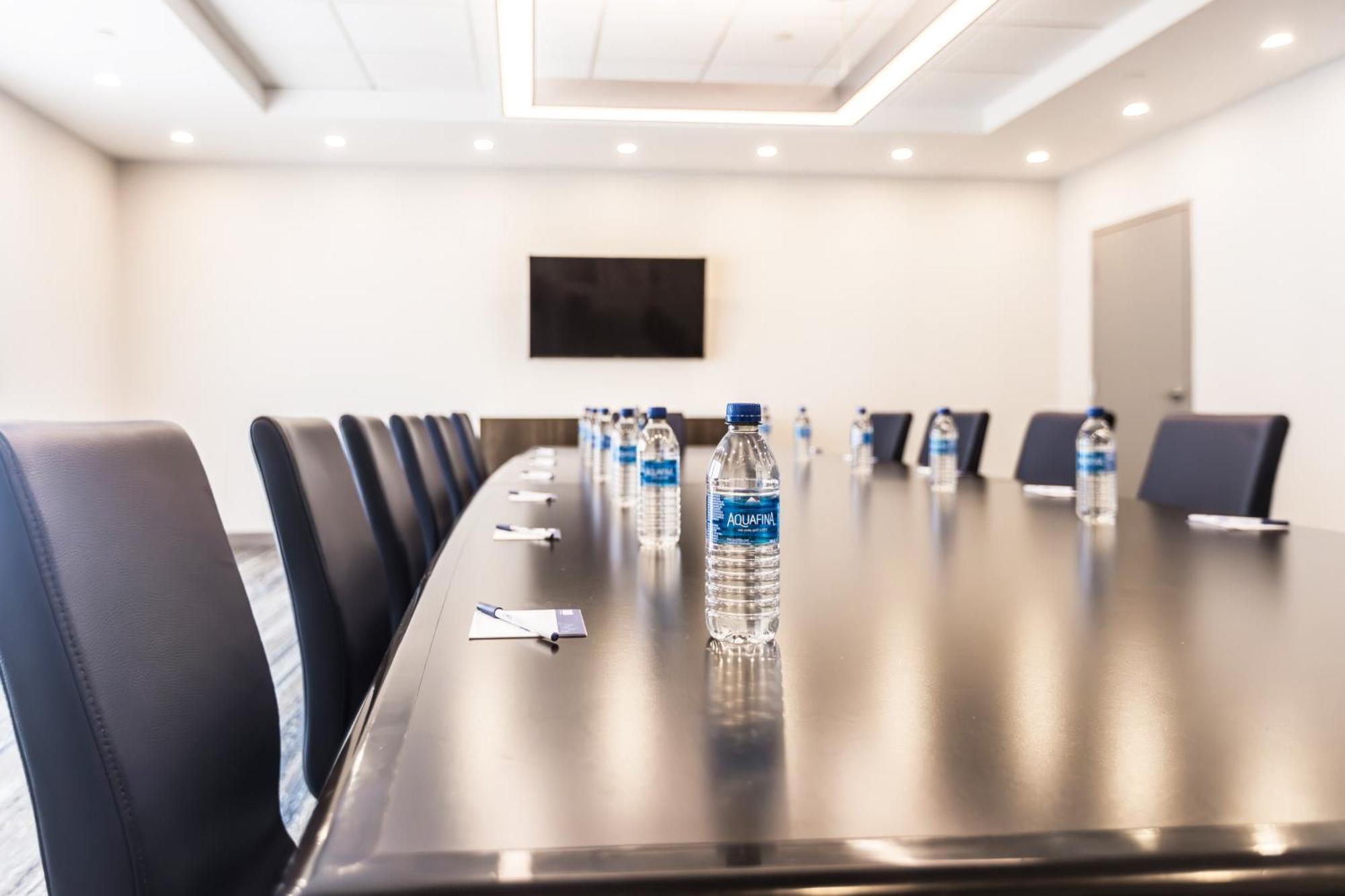 Express Toronto-north York By Ihg Hotel 3*