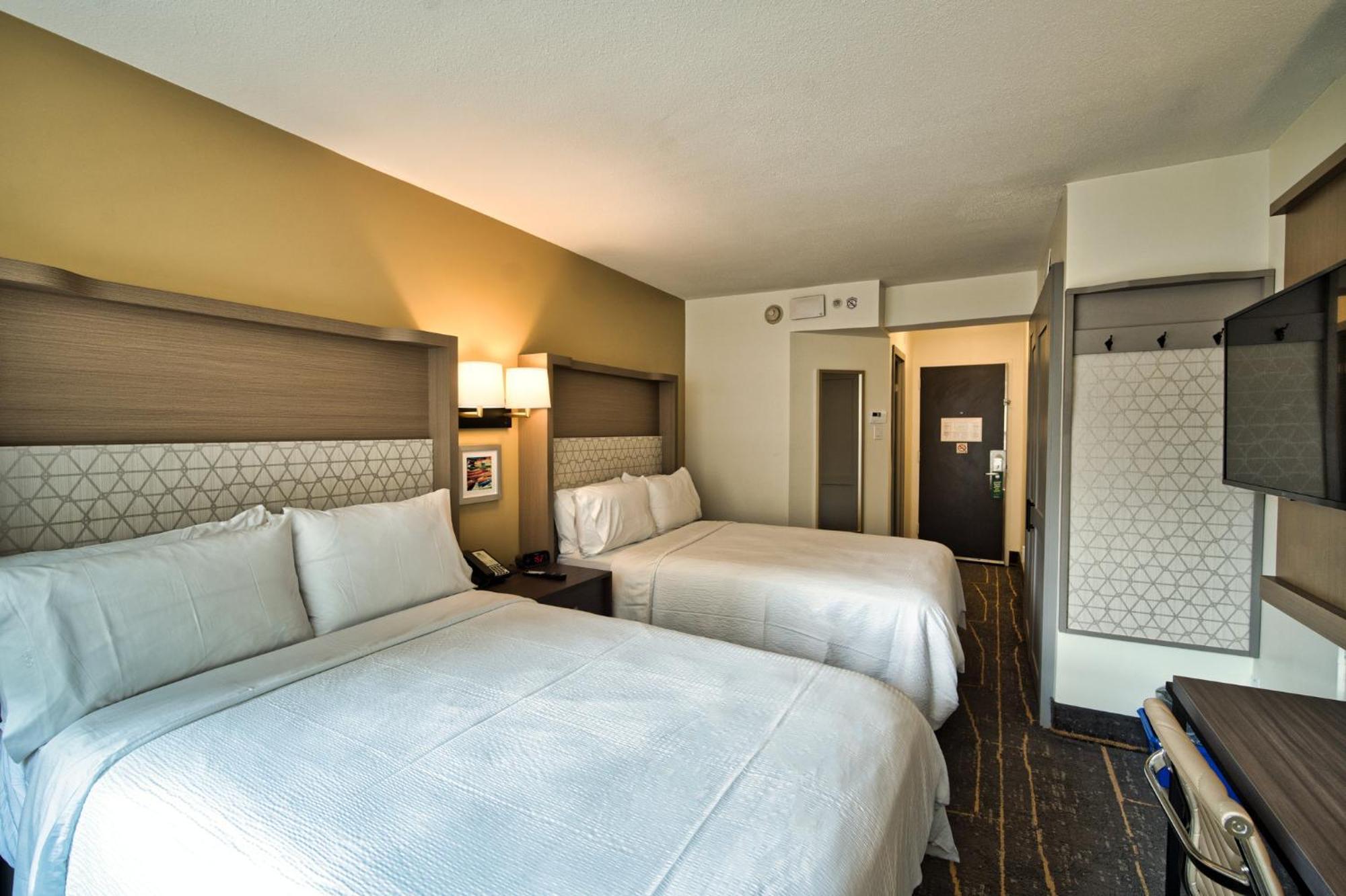 Hotel Downtown Centre By Ihg 4*