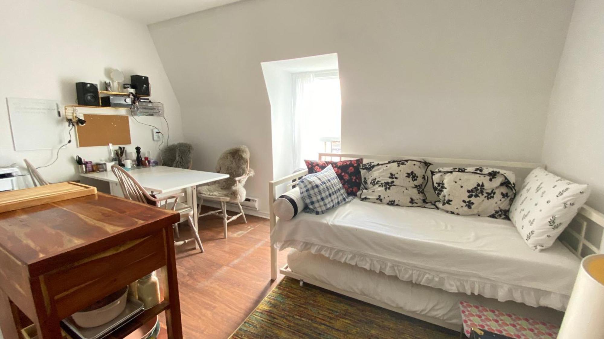 The Parkdale Hostel Toronto