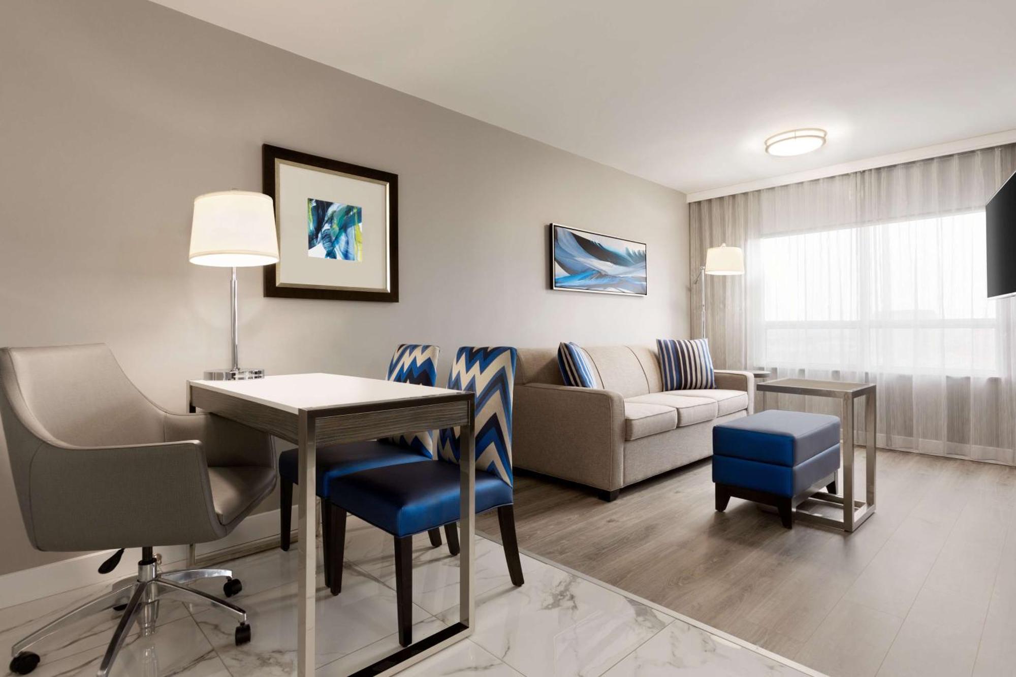 Embassy By Hilton Airport Hotel 4*