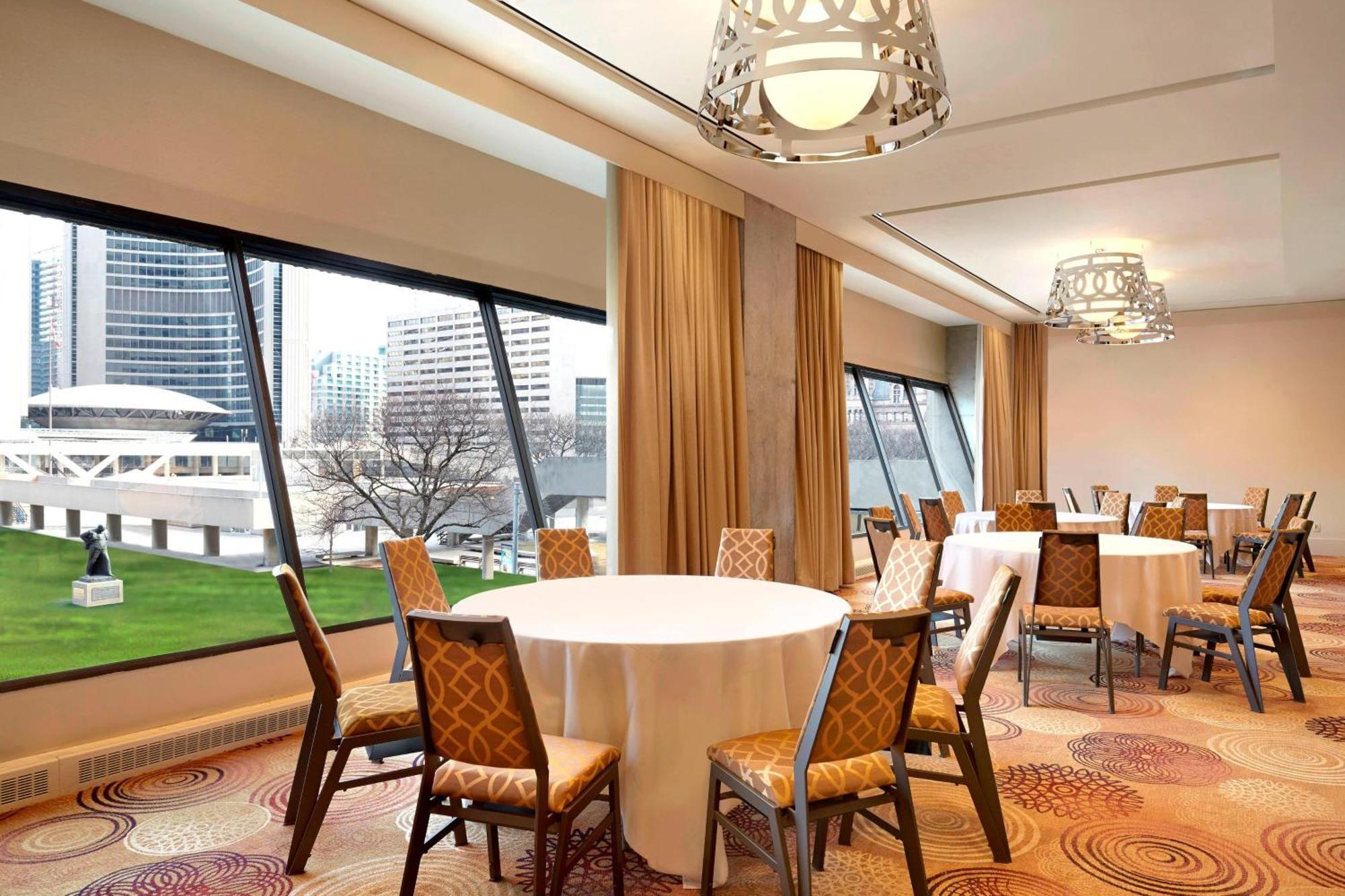 Sheraton Centre 4* Toronto