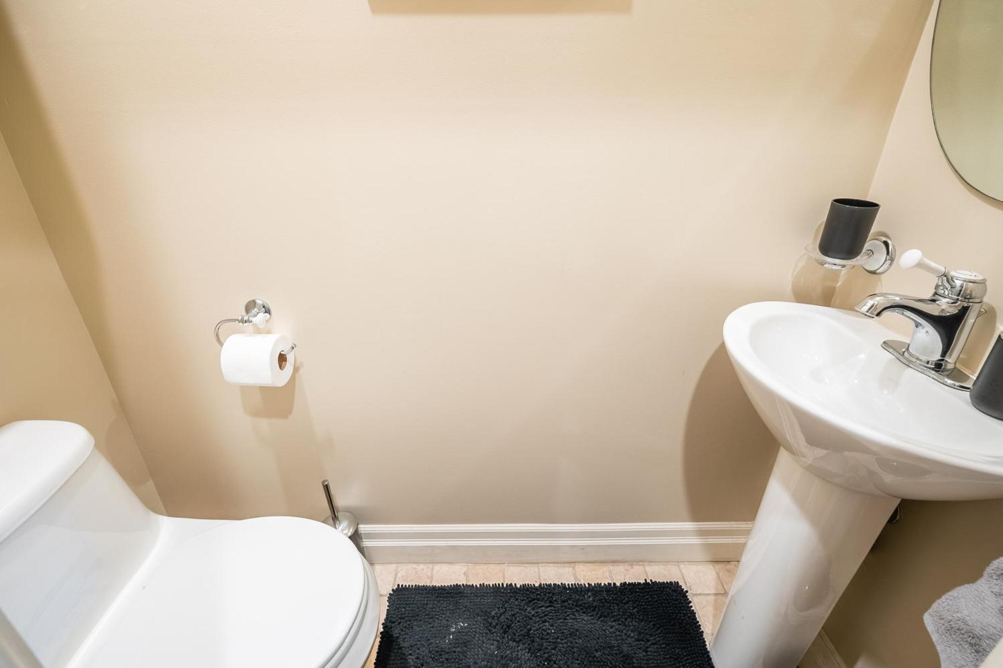 Cozy 5 Bedroom House In Downtown By Globalstay * Toronto