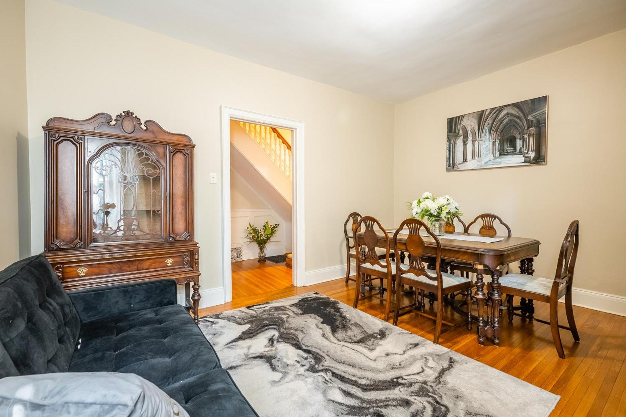 Cozy 5 Bedroom House In Downtown By Globalstay Guest house