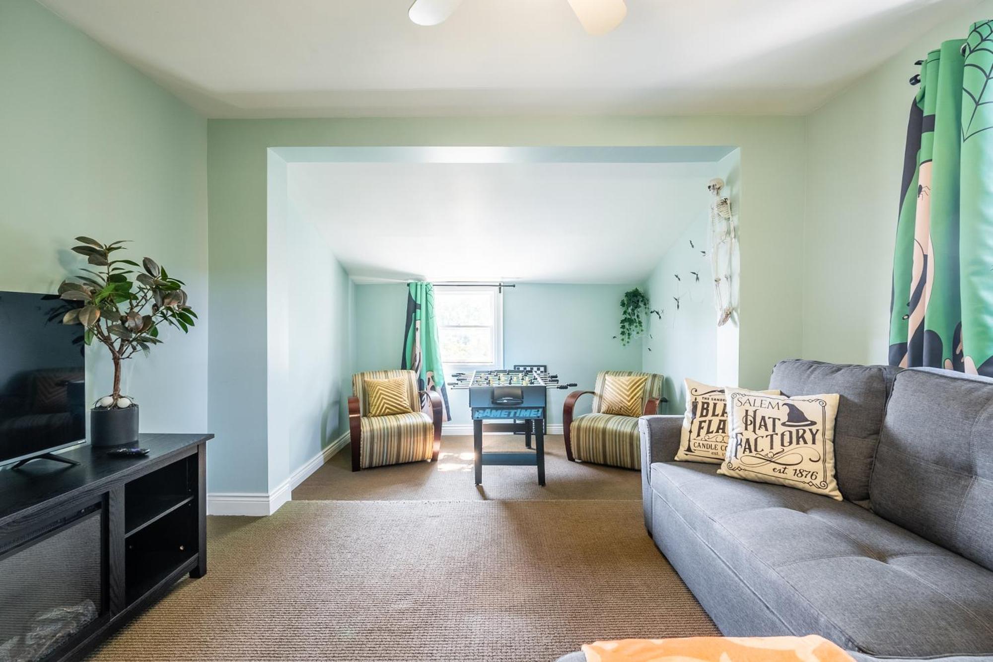 Guest house Cozy 5 Bedroom House In Downtown By Globalstay *