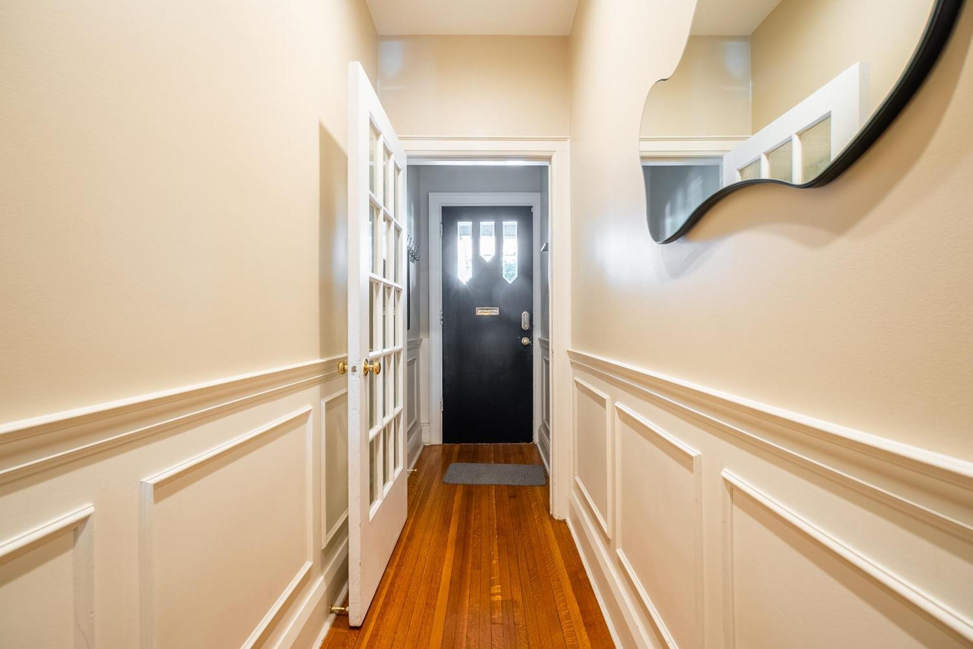 Cozy 5 Bedroom House In Downtown By Globalstay Guest house