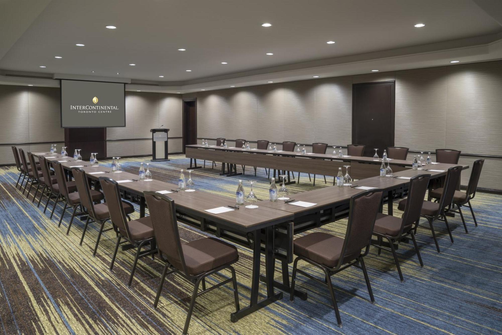 Hotel Intercontinental Centre By Ihg 4*