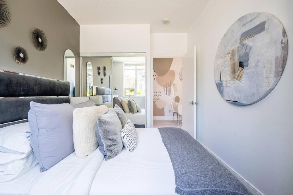 Luxury With Private Terrace Downtown Apartment