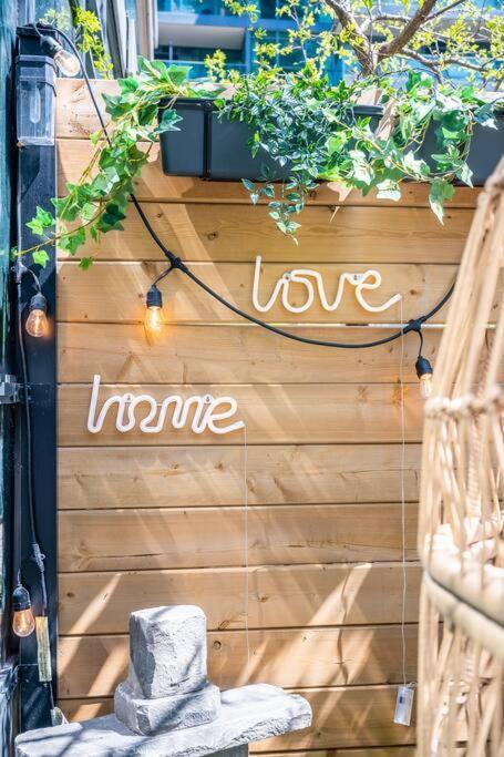 Luxury With Private Terrace Downtown * Toronto