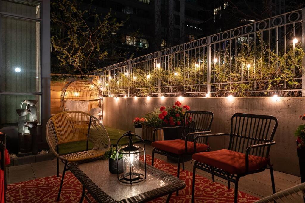 Luxury With Private Terrace Downtown Toronto