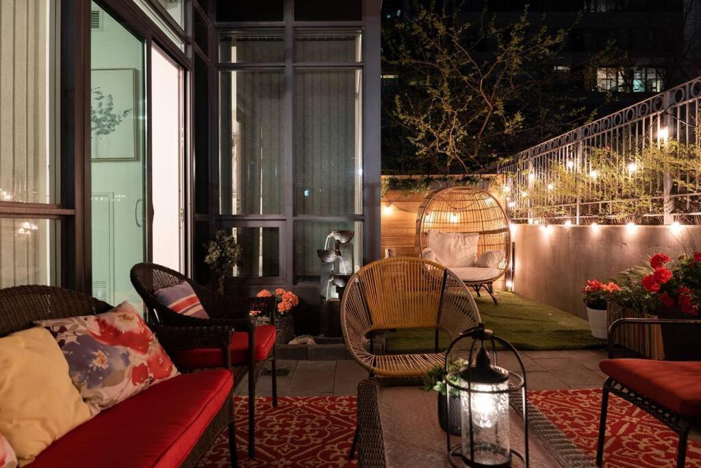 Luxury With Private Terrace Downtown *