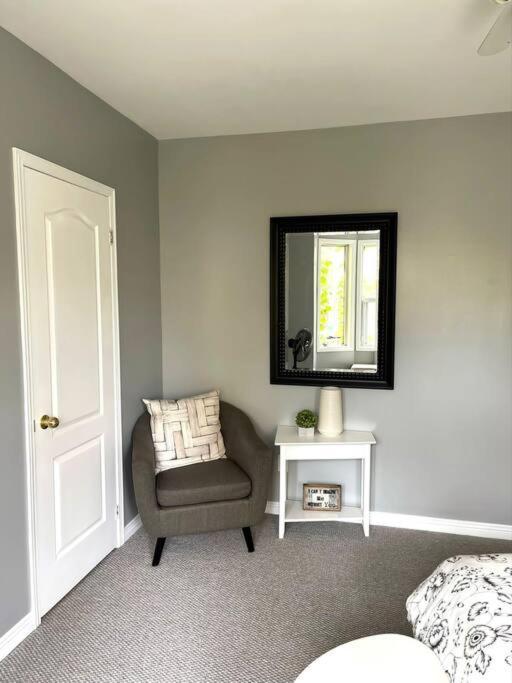 Apartment Superb Spacious Loft Old Near Distillery District *